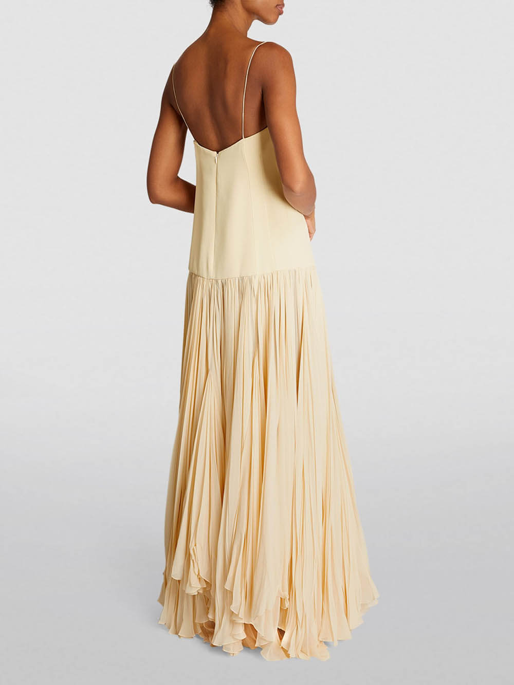 Robe asymétrique à bretelles et taille basse