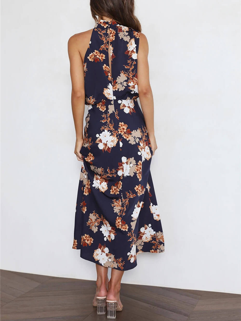 Robe longue dos nu à fleurs et taille élastique